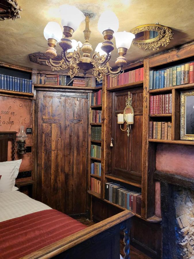 Hocus Pocus Tiny Hotel - York — Photos 3